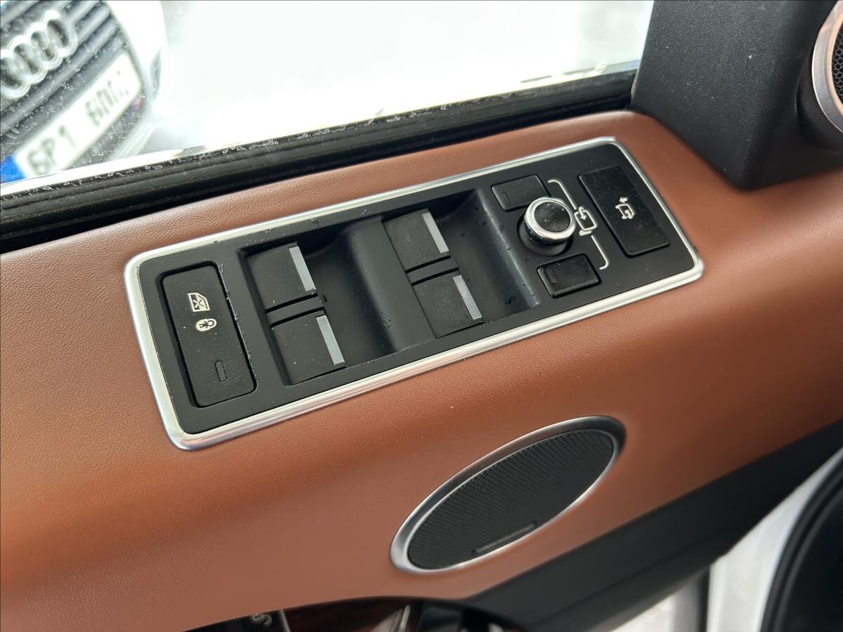 Land Rover Range Rover SUV / Terénní 3,0 l 190 kw