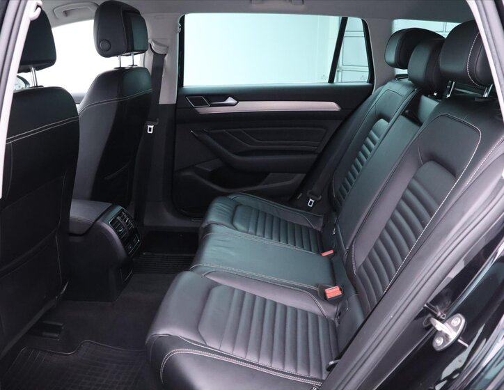 Volkswagen Passat Kombi 2,0 l 140 kw