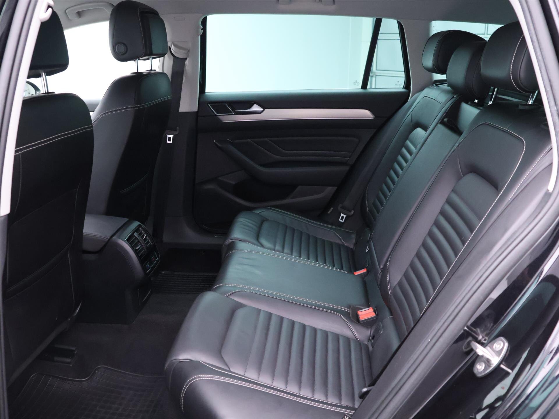 Volkswagen Passat Kombi 2,0 l 140 kw