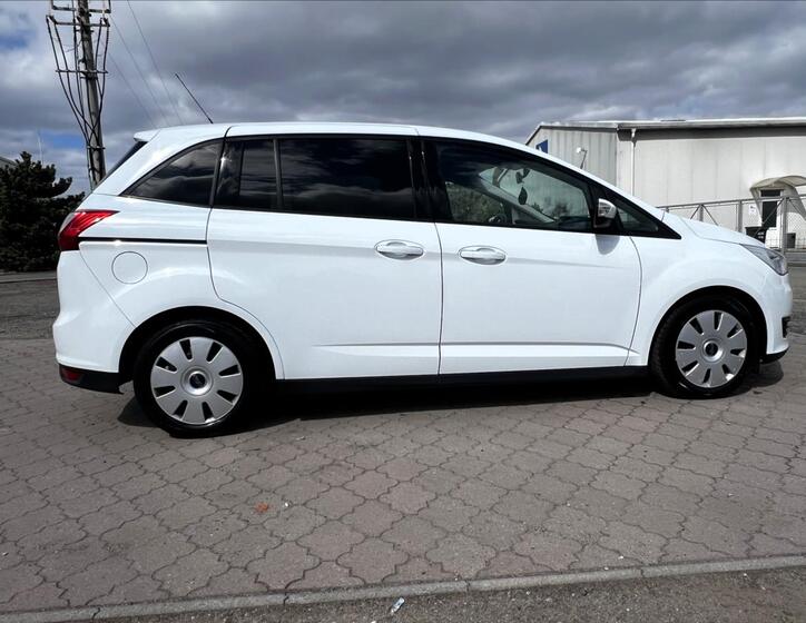 Ford Grand C-MAX 10