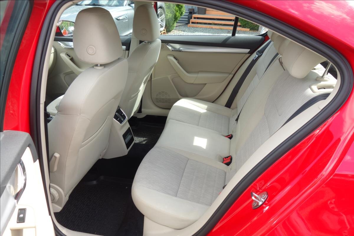 Škoda Octavia Liftback 1,6 l 81 kw