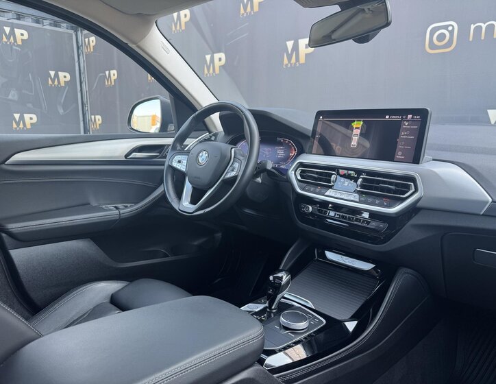 BMW X4 SUV / Terénní 2,0 l 140 kw