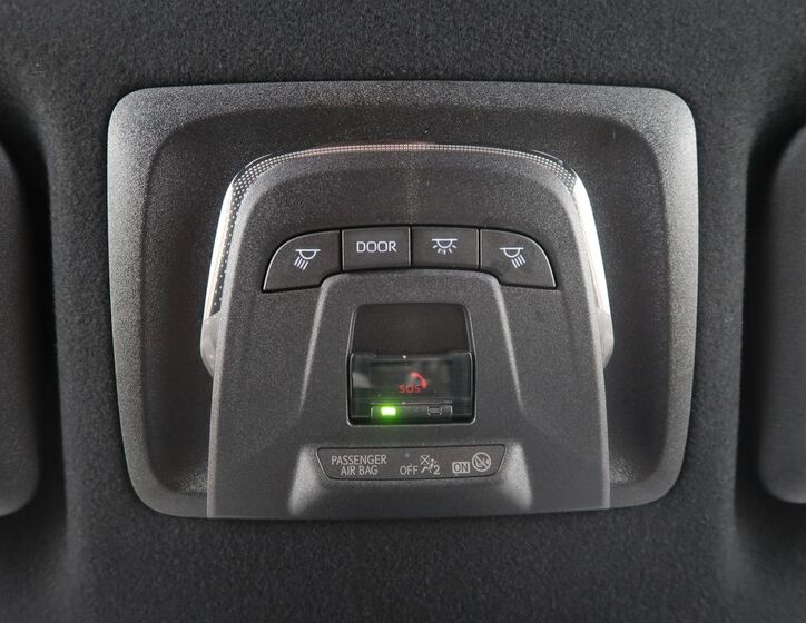 Toyota Corolla Cross 33