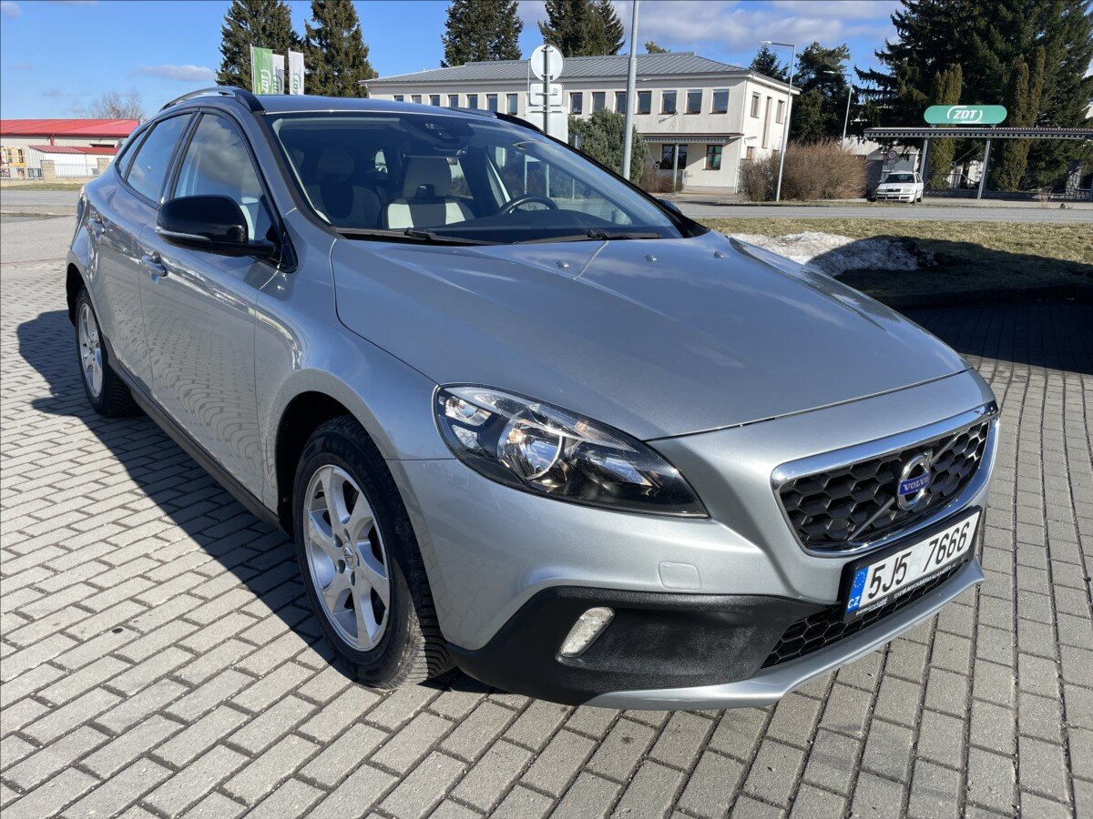 Volvo V40 Hatchback 2,0 l 140 kw