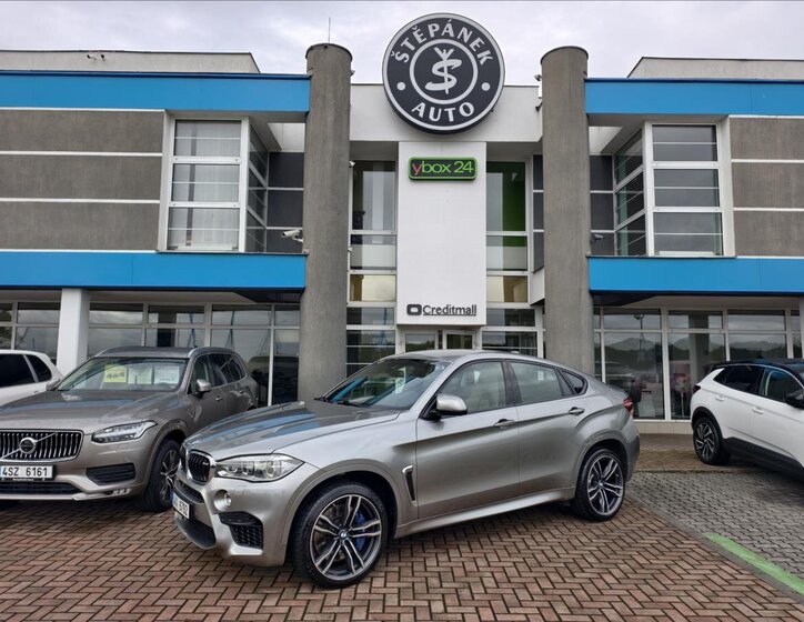 BMW X6 SUV 4,4 l 423 kw