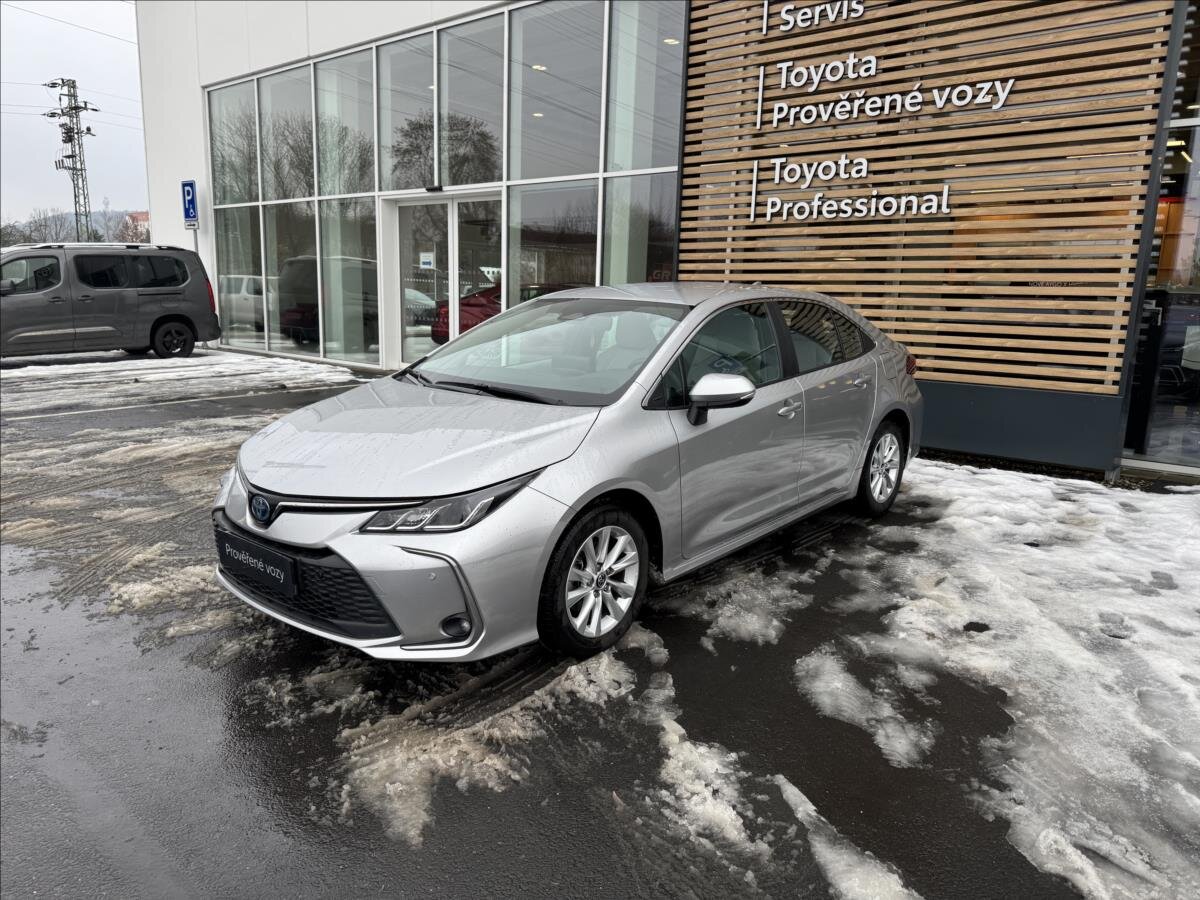 Toyota Corolla Sedan / Limuzína 1,8 l 72 kw