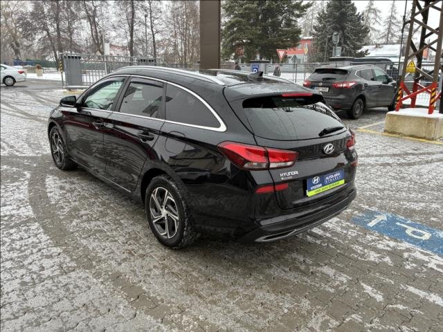 Hyundai i30 Kombi 998,0 88 kw