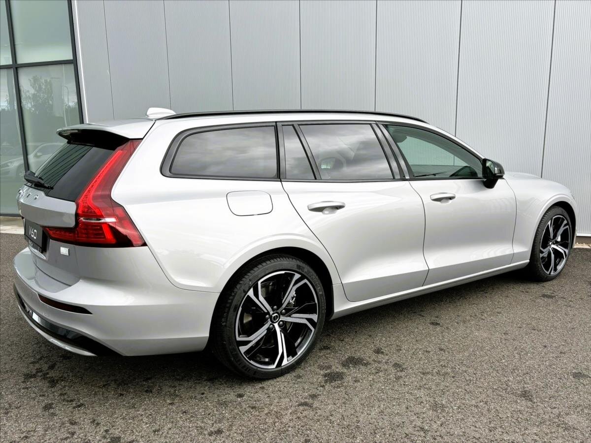 Volvo V60 Kombi 2,0 l 327 kw