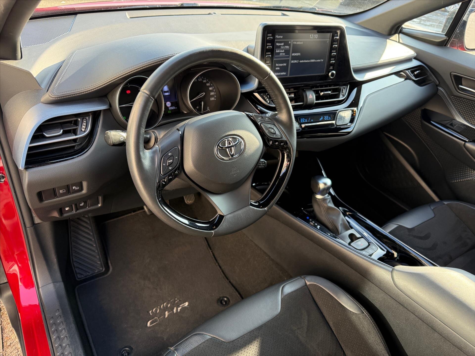 Toyota C-HR SUV / Terénní 1,8 l 72 kw