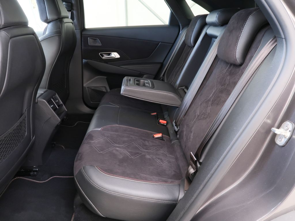 DS Automobiles DS7 Crossback