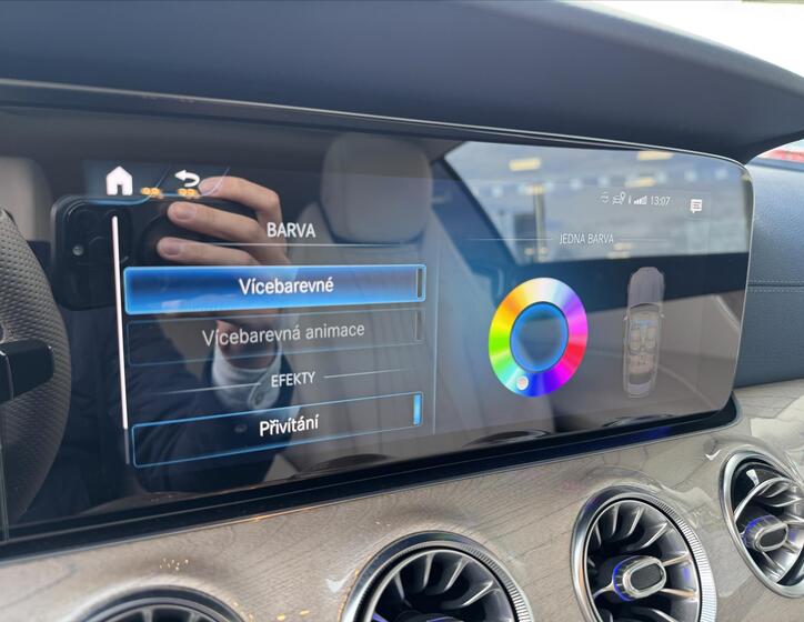 Mercedes-Benz Třídy E 12