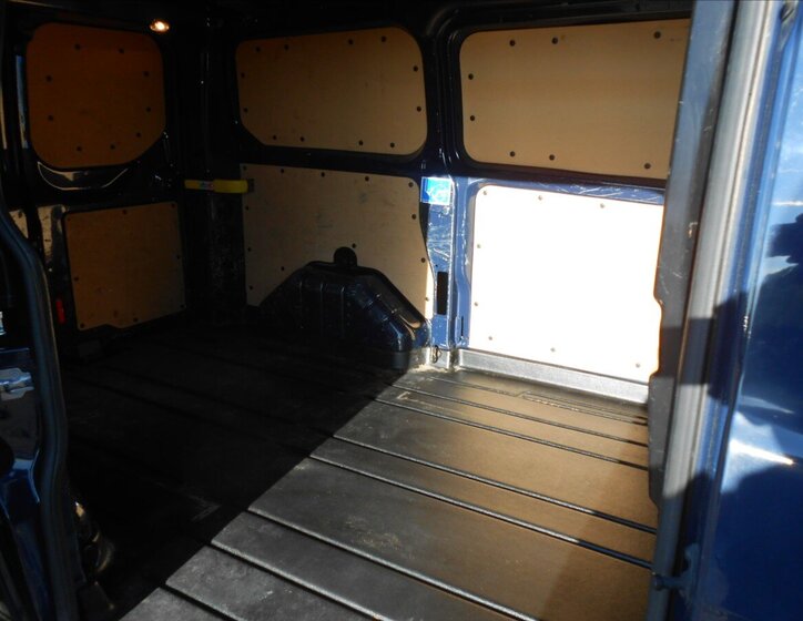 Ford Transit Skříň 2,0 l 77 kw