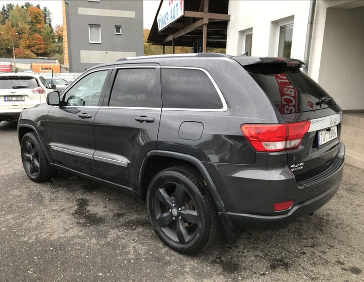 Jeep Grand Cherokee 6