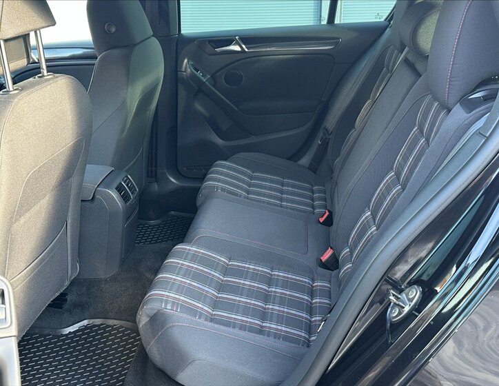 Volkswagen Golf Hatchback 2,0 l 155 kw