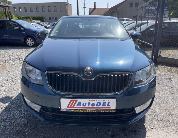 Škoda Octavia Sedan / Limuzína 1,2 l 77 kw