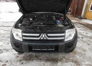 Mitsubishi Pajero SUV 3,2 l 147 kw