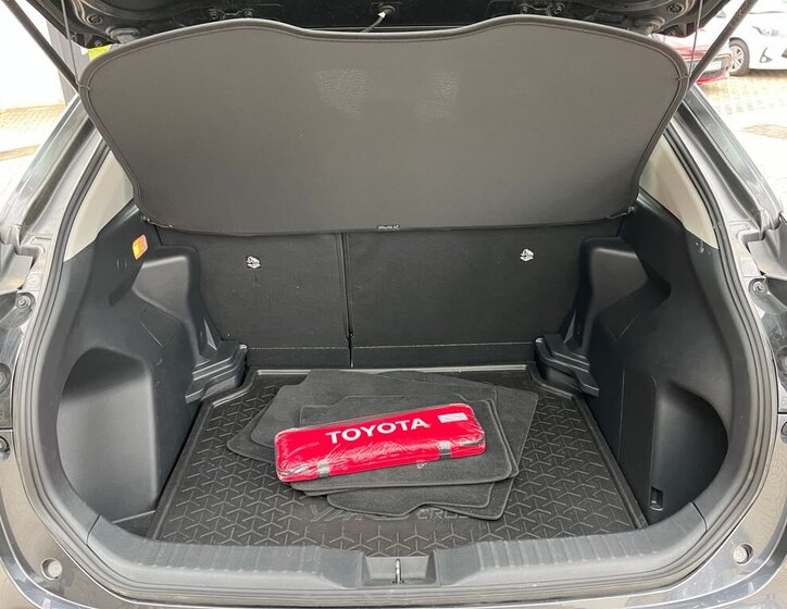 Toyota Yaris Cross 28