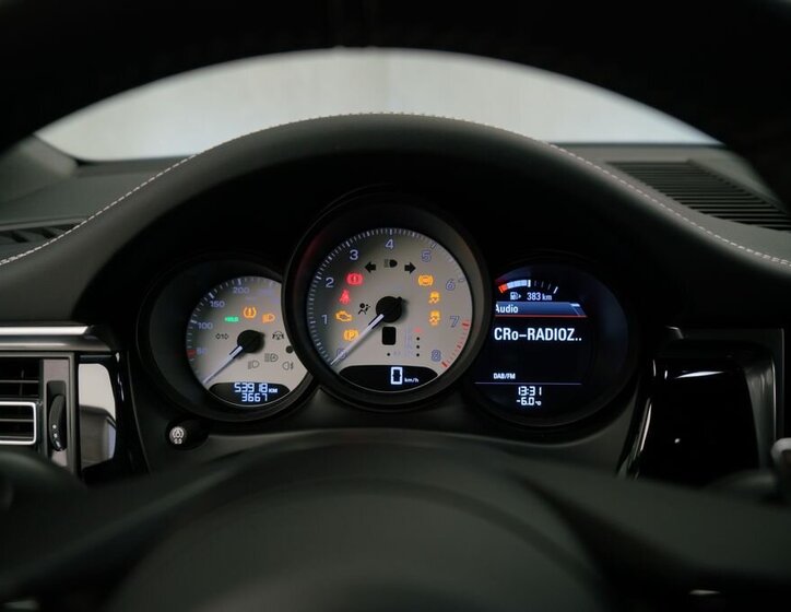 Porsche Macan SUV / Terénní 2,9 l 280 kw