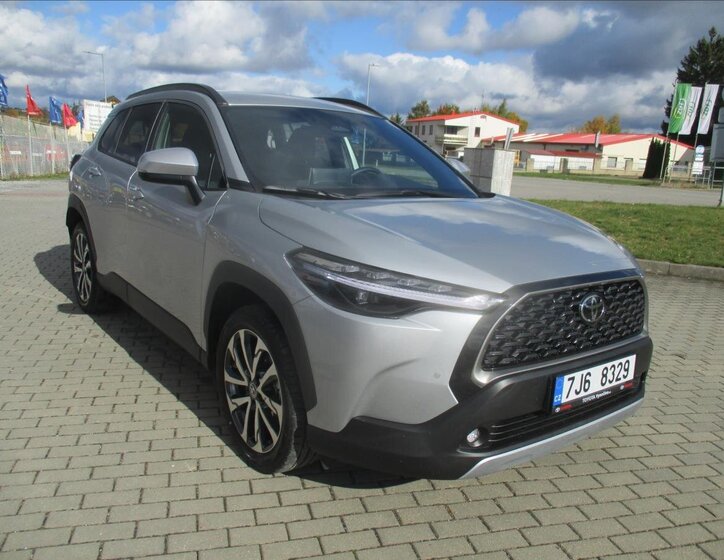Toyota Corolla Cross 35
