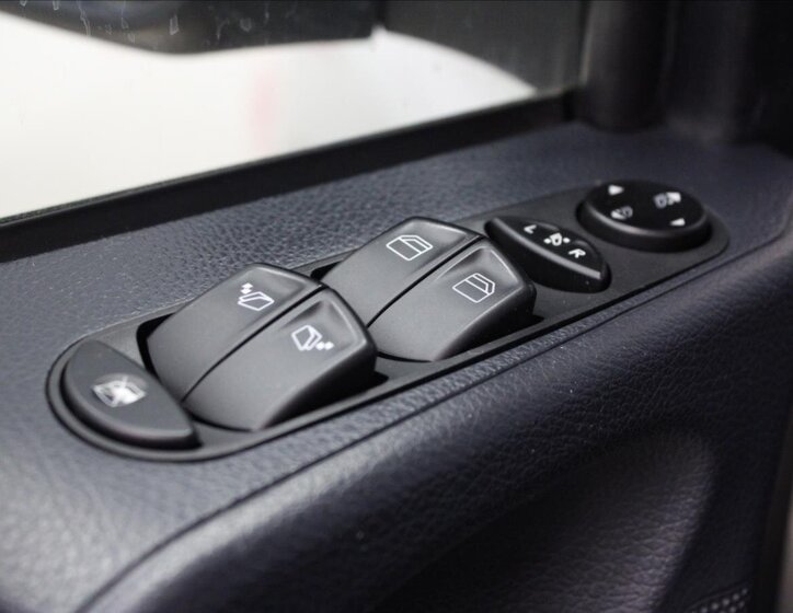 Mercedes-Benz Viano 17