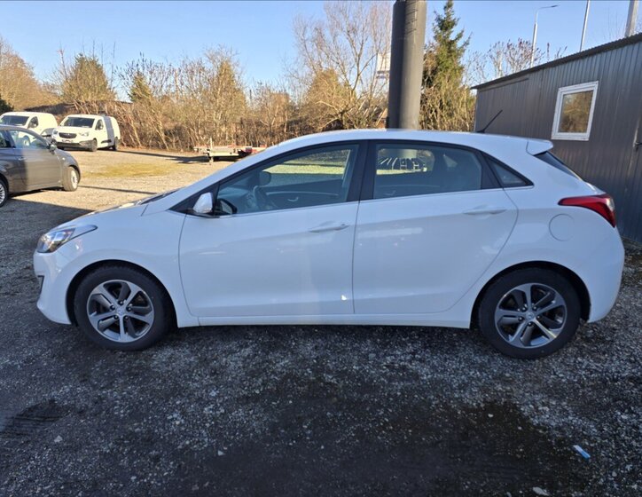 Hyundai i30 Hatchback 1,4 l 66 kw