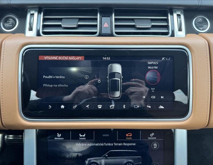 Land Rover Range Rover SUV / Terénní 4,4 l 250 kw