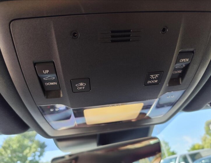 Lexus RC 300h Kupé 2,5 l 133 kw