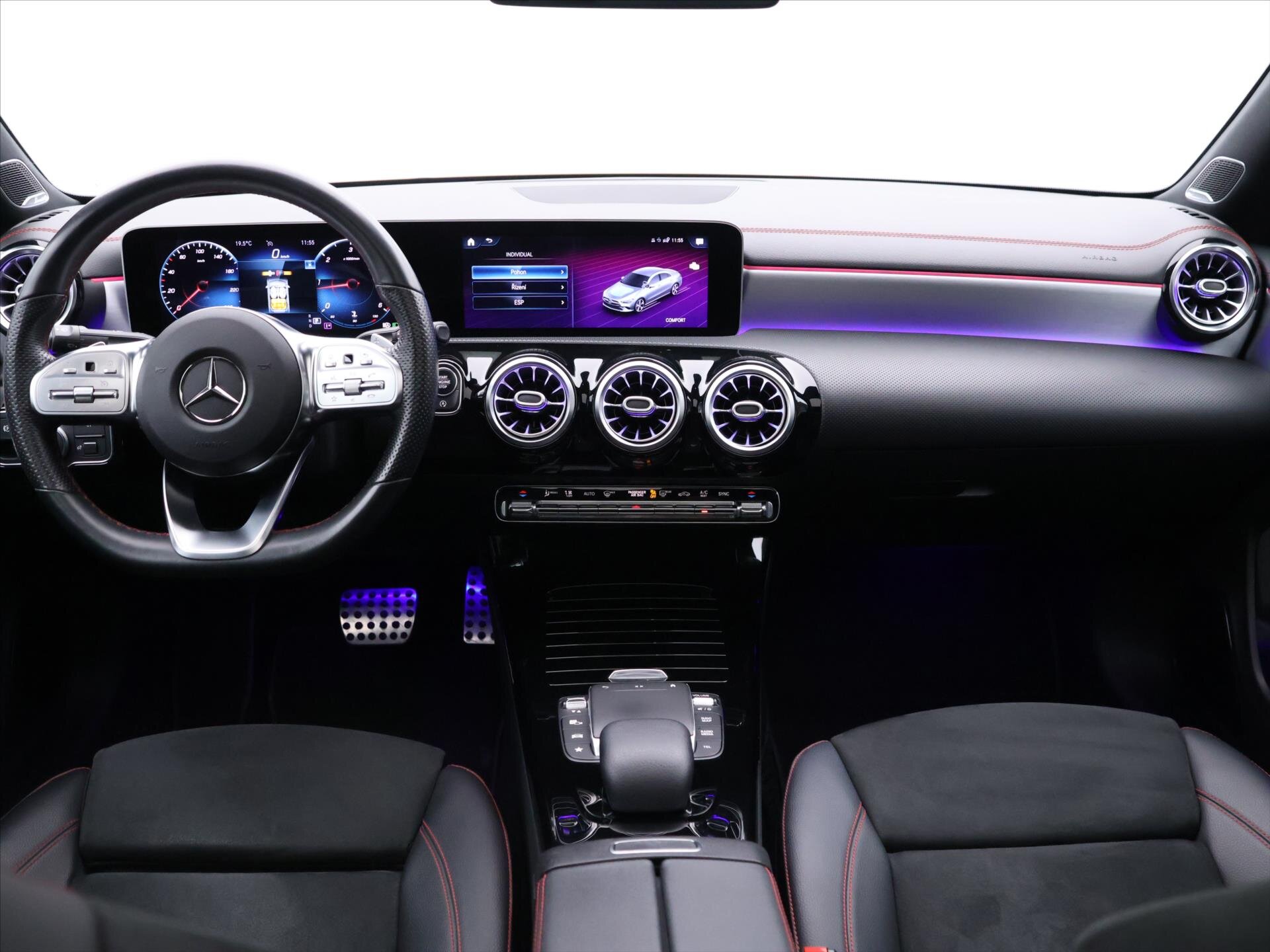 Mercedes-Benz CLA Sedan / Limuzína 2,0 l 140 kw