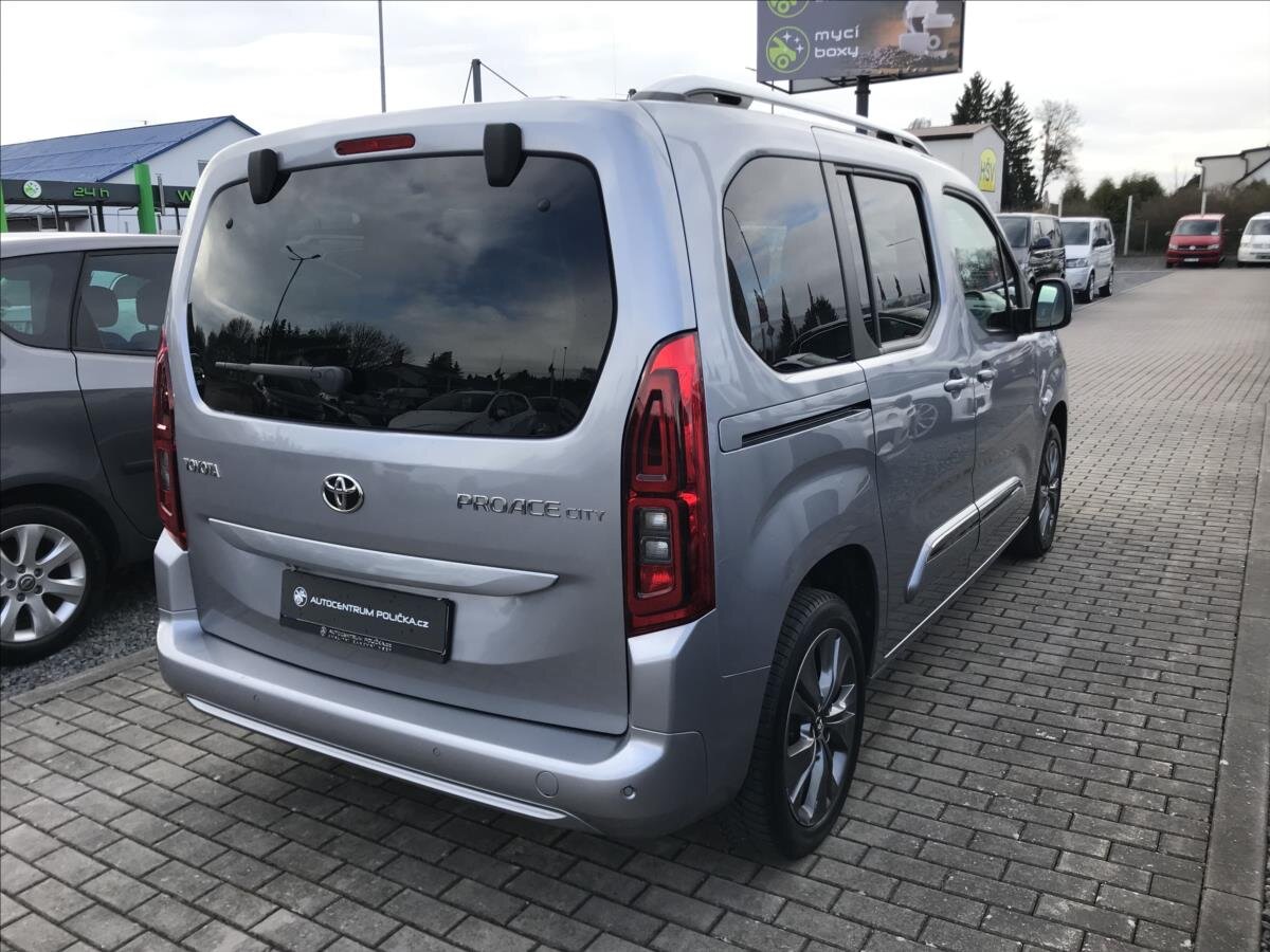 Toyota ProAce City Verso Kombi 1,5 l 96 kw
