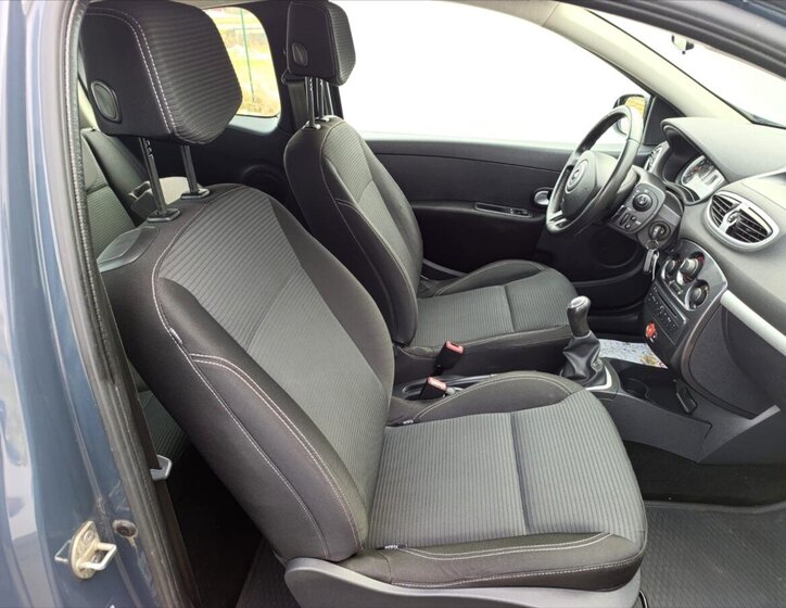 Renault Clio Hatchback 1,1 l 55 kw