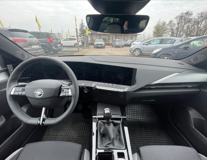 Opel Astra Kombi 1,2 l 96 kw