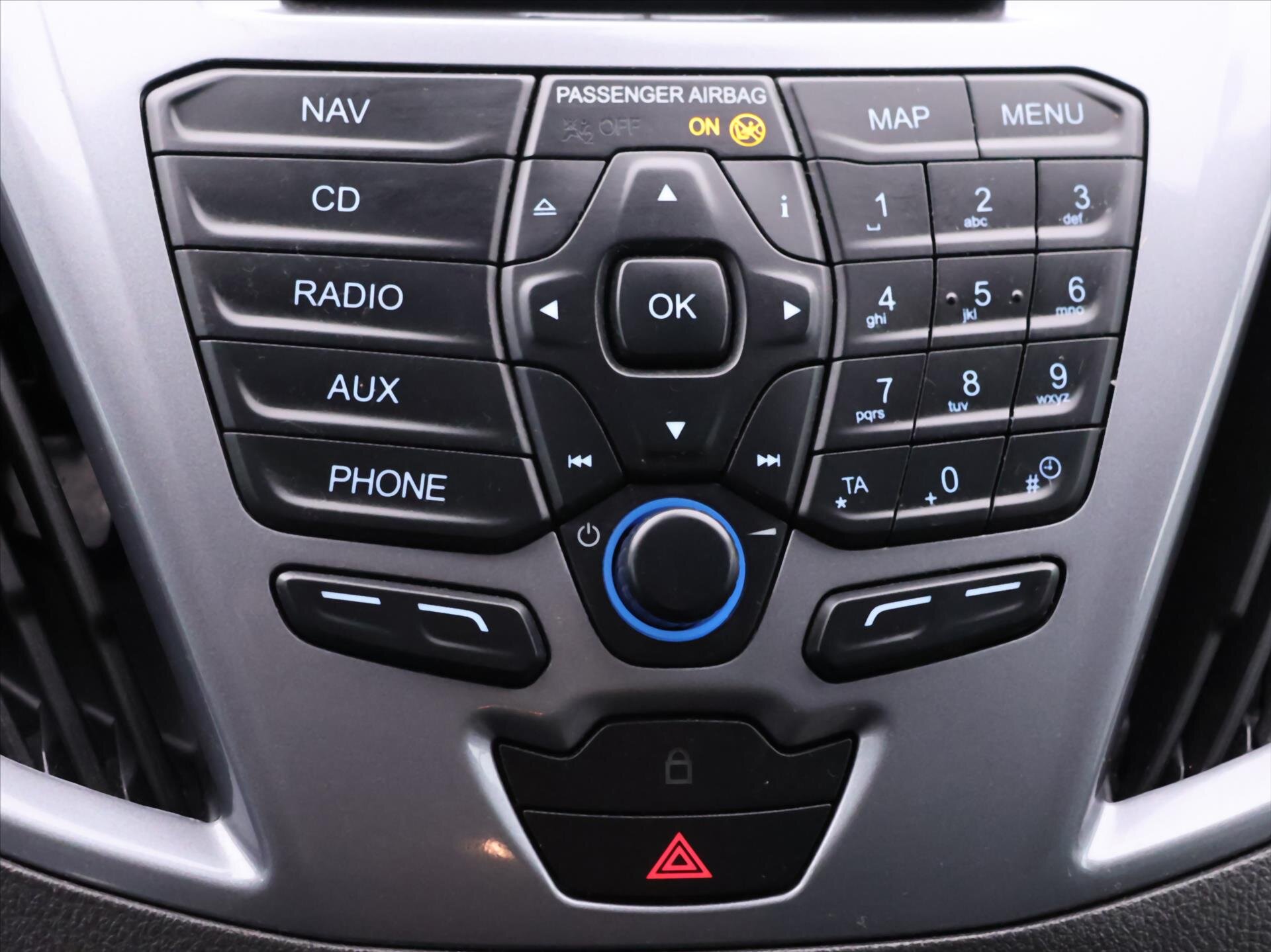 Ford Tourneo Custom MPV 2,2 l 114 kw