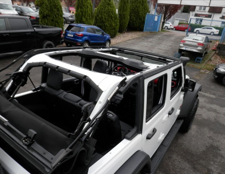 Jeep Wrangler 26
