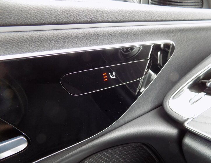 Mercedes-Benz Třídy E 30