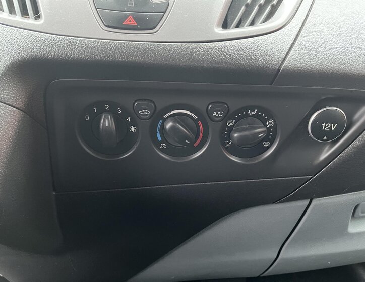 Ford Transit Custom 21
