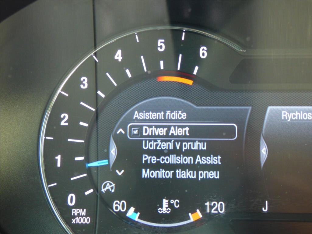 Ford S-MAX MPV 2,0 l 110 kw