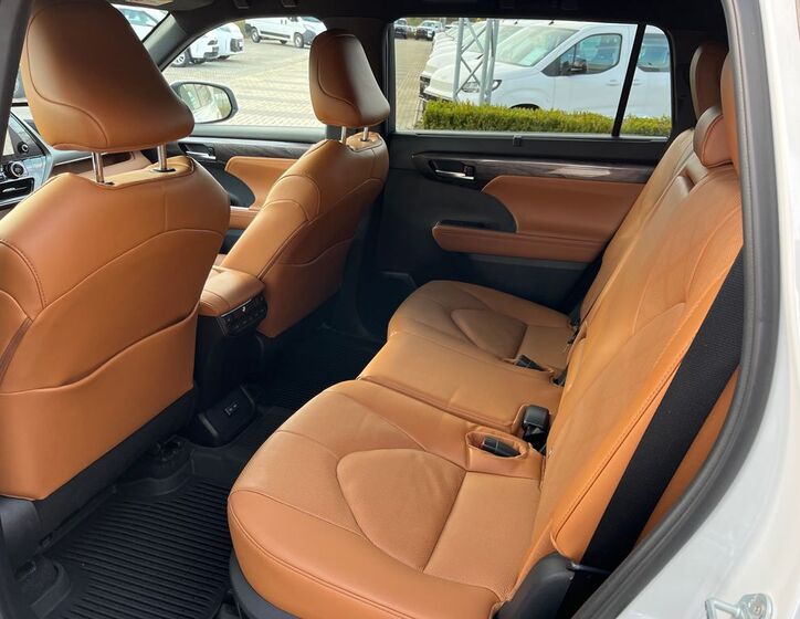 Toyota Highlander 15