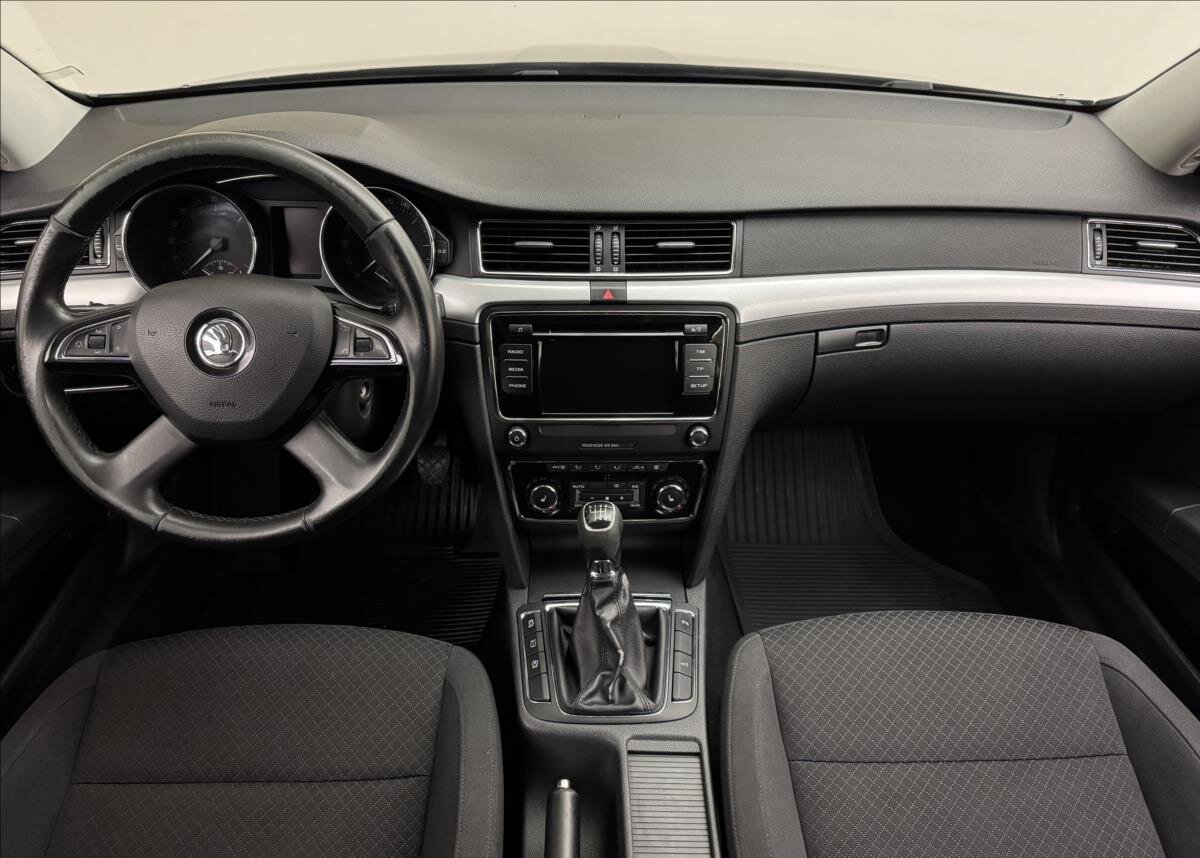 Škoda Superb Kombi 2,0 l 103 kw