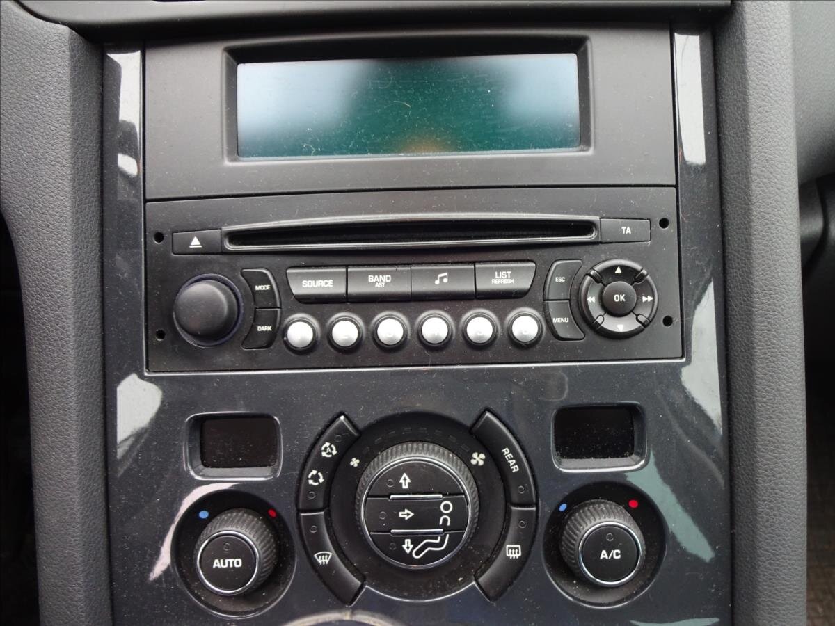 Peugeot 5008 MPV 1,6 l 115 kw