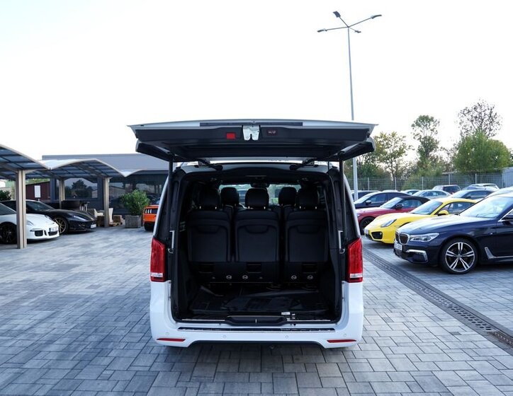 Mercedes-Benz Třídy V 12