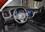 Volvo XC60 SUV / Terénní 2,0 l 145 kw