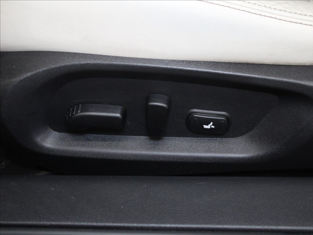 Infiniti Q60 Kupé 3,0 l 298 kw