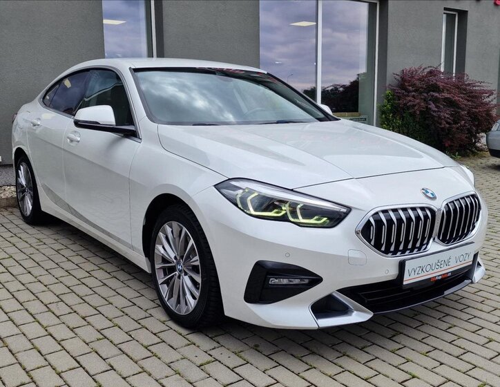 BMW Řada 2 Sedan / Limuzína 2,0 l 110 kw