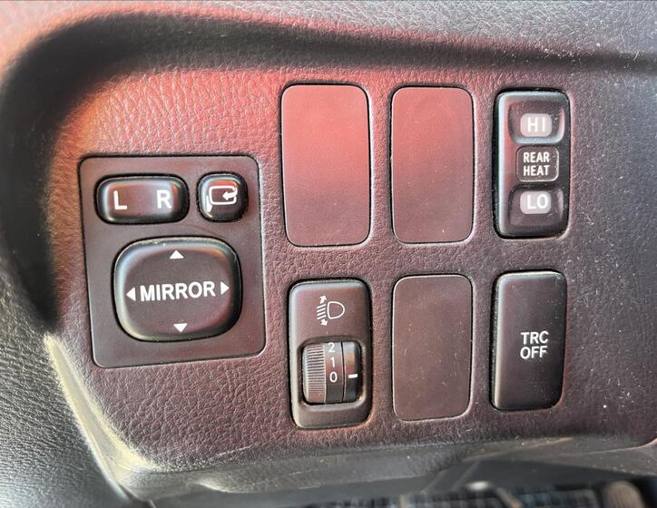 Toyota Avensis Verso 19