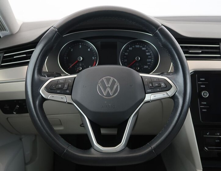 Volkswagen Passat 14