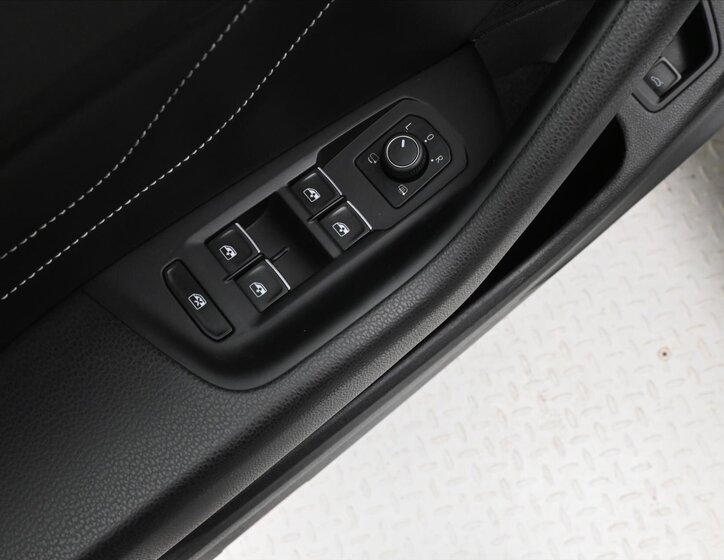 Volkswagen Passat 25