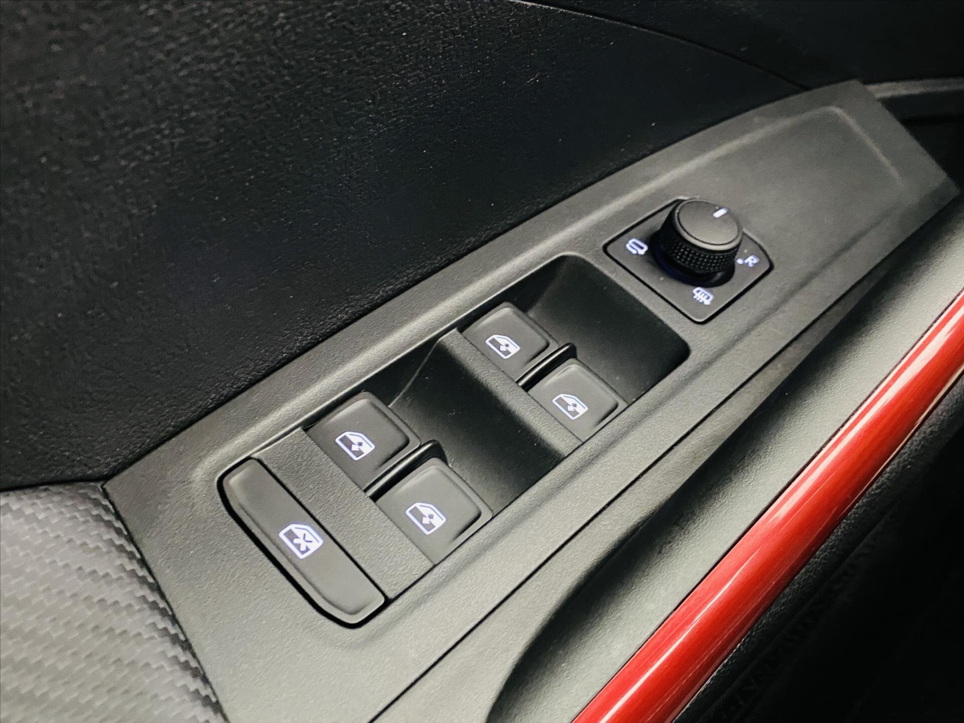 Škoda Fabia Hatchback 999,0 85 kw