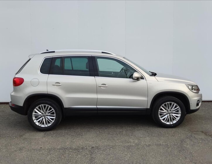 Volkswagen Tiguan SUV / Terénní 2,0 l 130 kw
