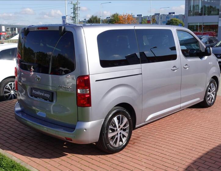 Toyota ProAce Verso 4