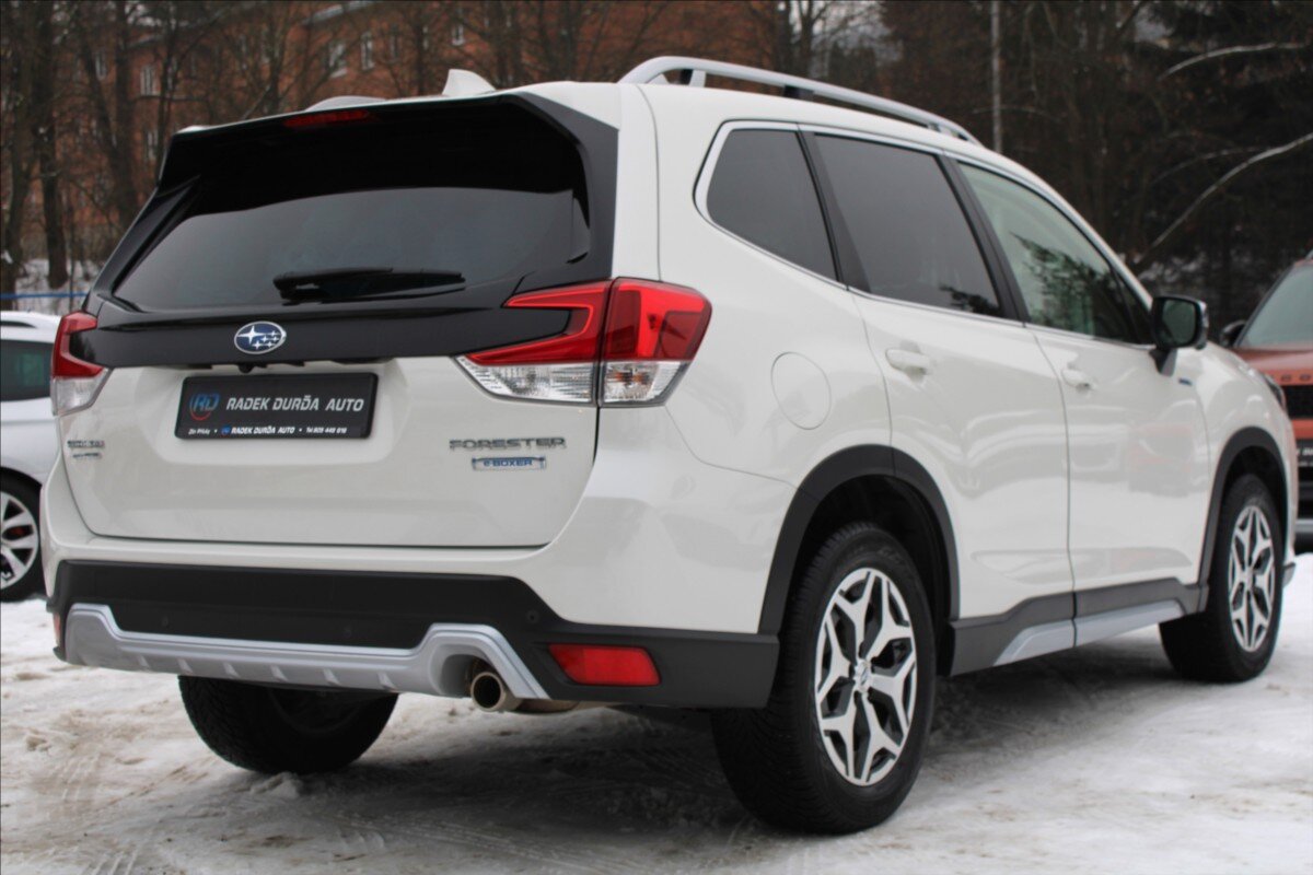 Subaru Forester SUV 2,0 l 110 kw